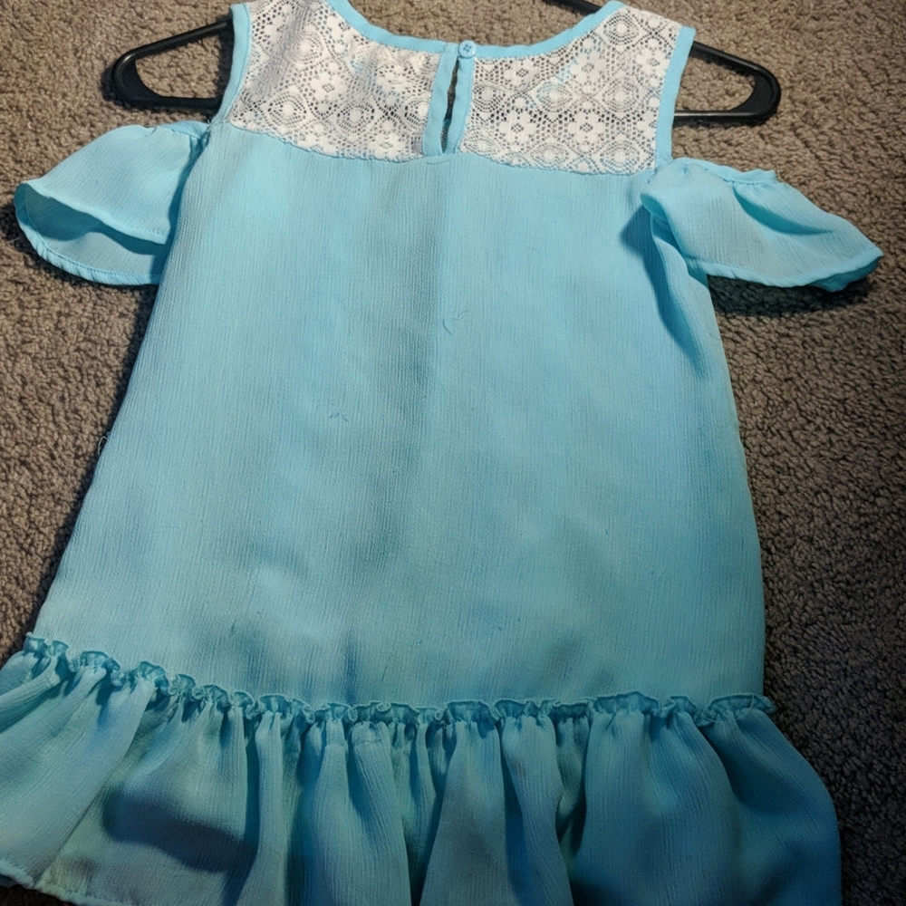 Dress - Picture 2 of 2